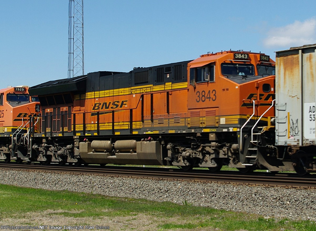 BNSF 3843